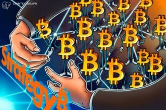MicroStrategy Investe Quase US$ 1 Bilhão em Bitcoin Apesar da Crise Econômica